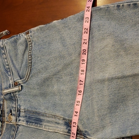 Levi's 560 Comfort Fit 36x30 Distressed - Picture 6 of 15